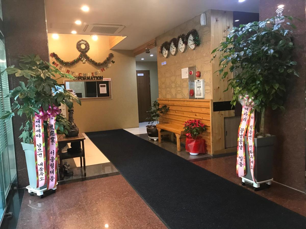 Gung Hotel Jeonju Exterior photo