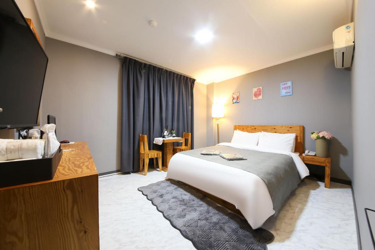 Gung Hotel Jeonju Room photo