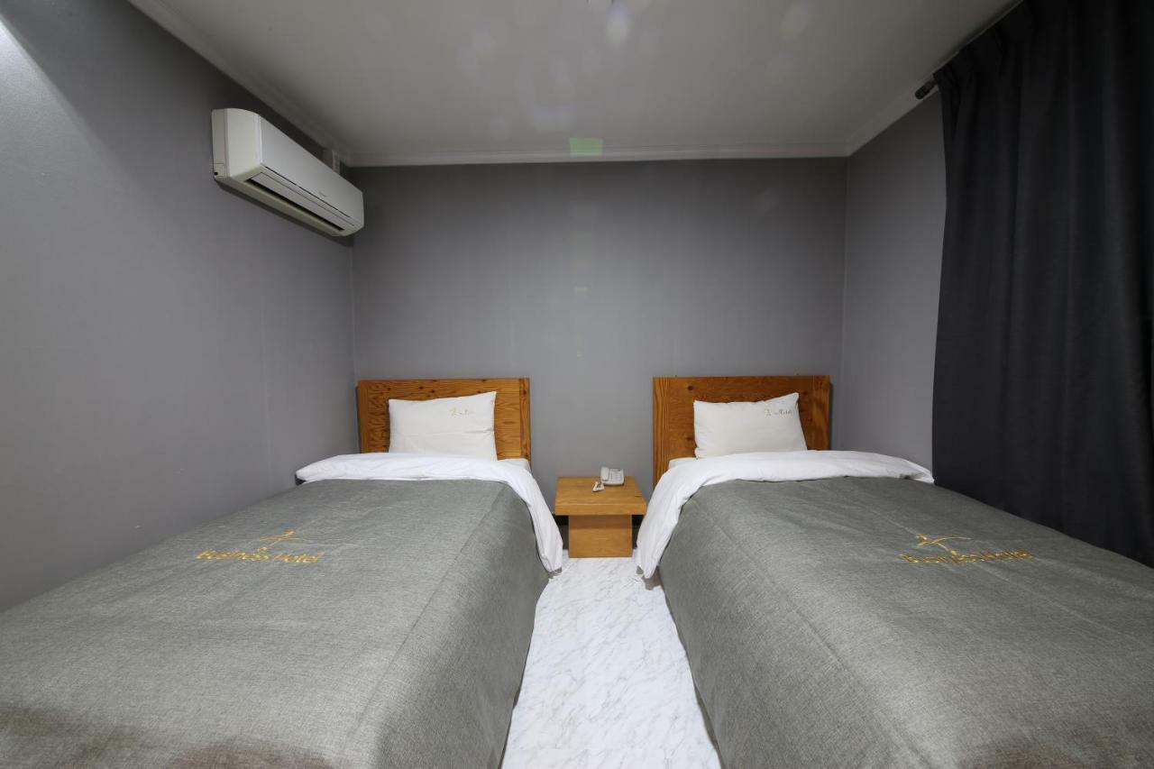 Gung Hotel Jeonju Exterior photo